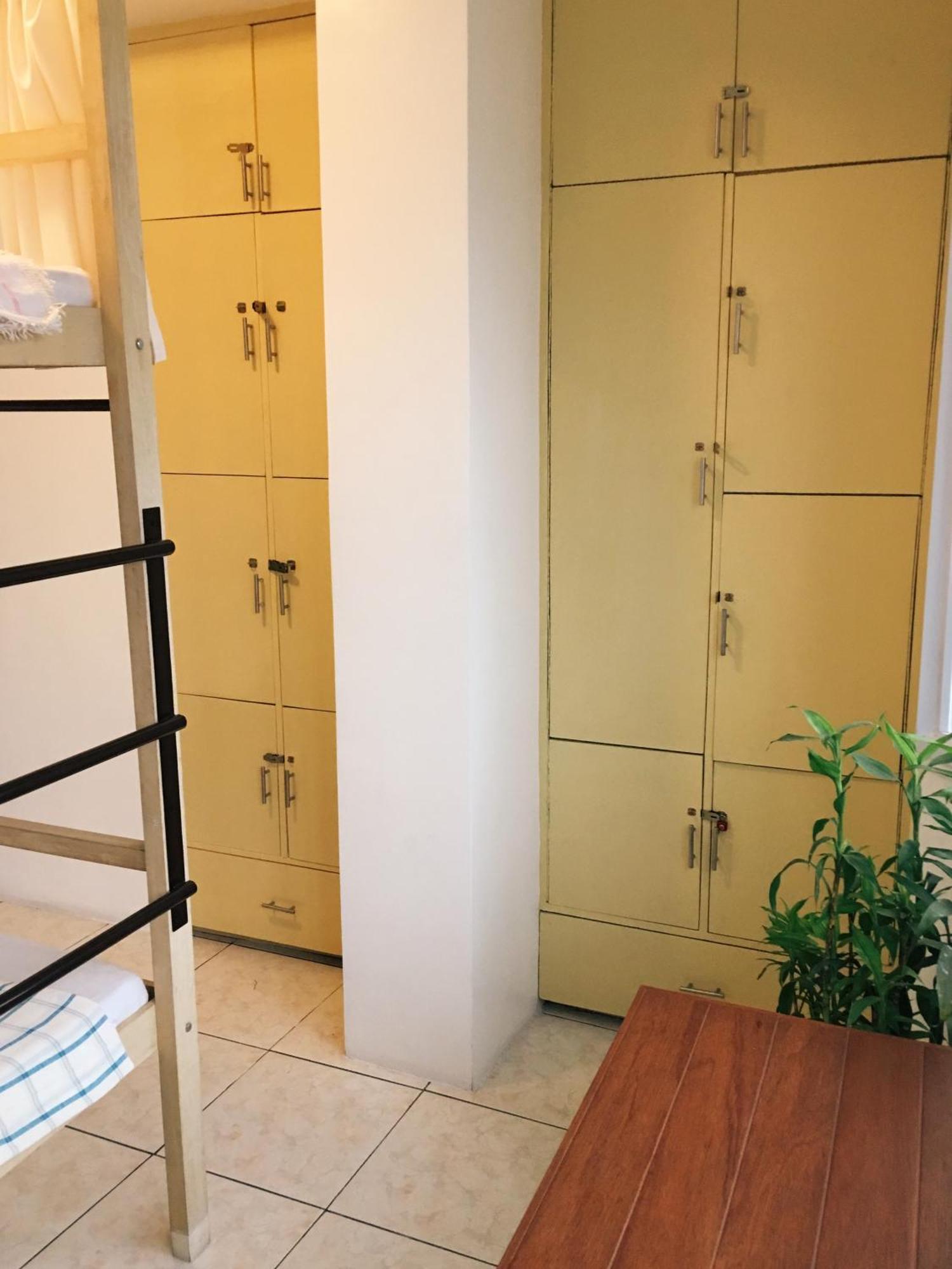 1 River Central Hostel Makati City Quarto foto