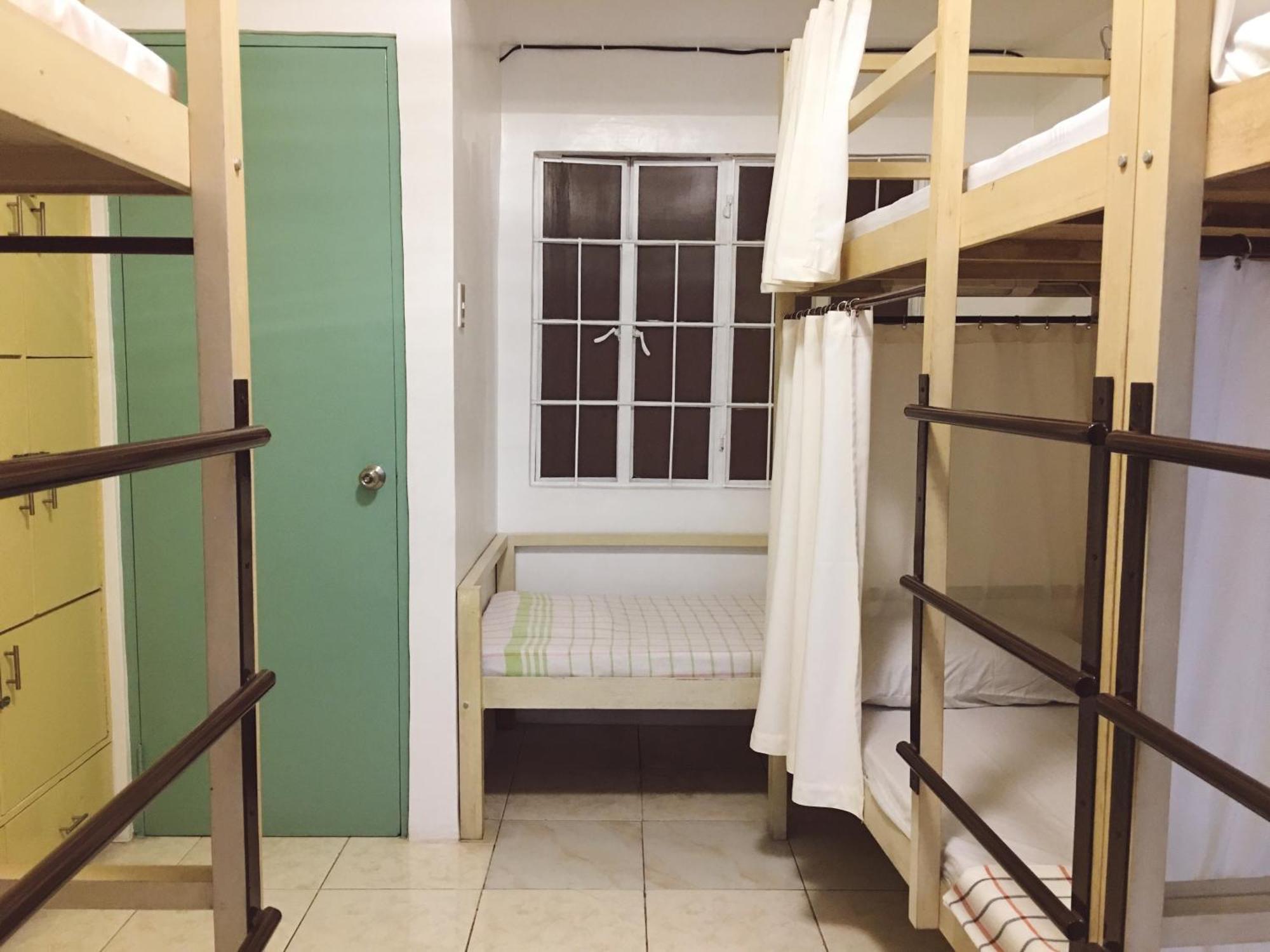 1 River Central Hostel Makati City Quarto foto