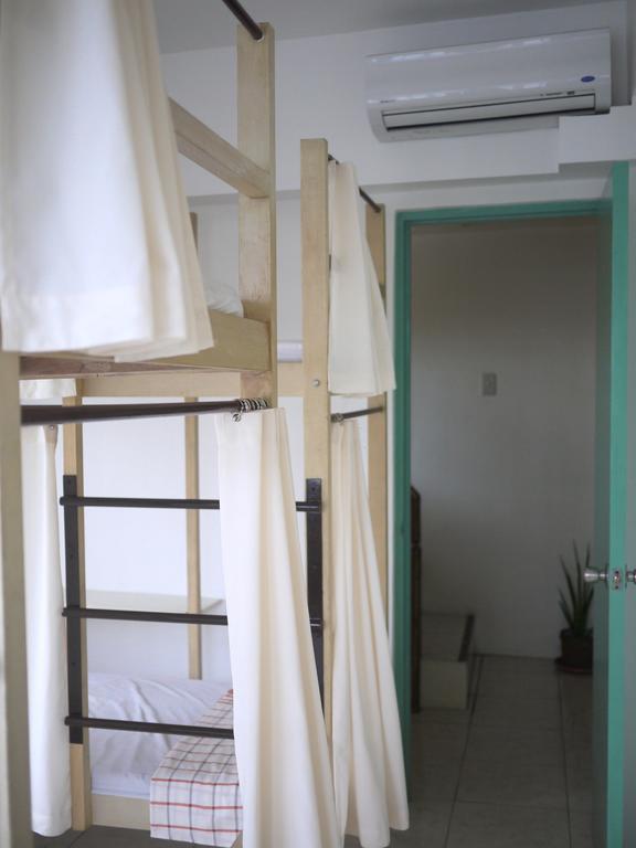 1 River Central Hostel Makati City Quarto foto