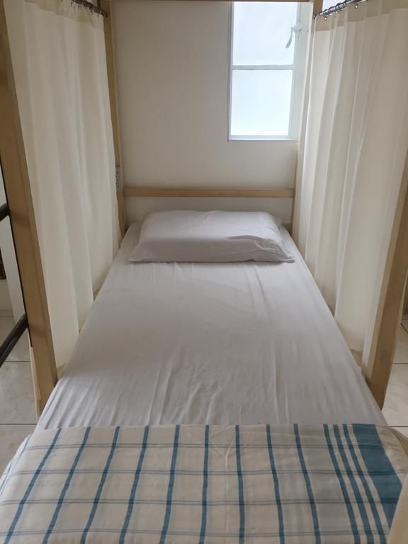 1 River Central Hostel Makati City Quarto foto